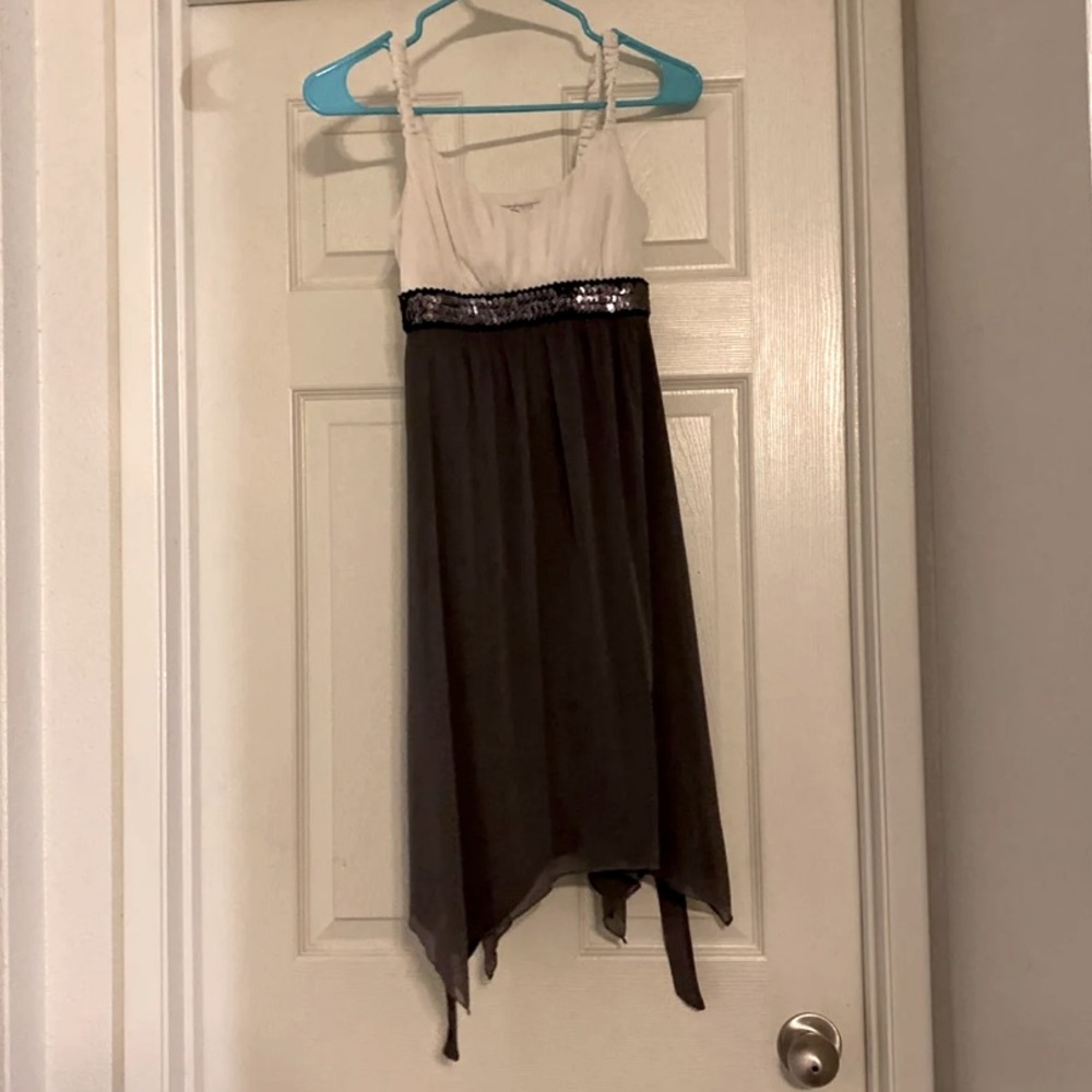 Sweet storm dress